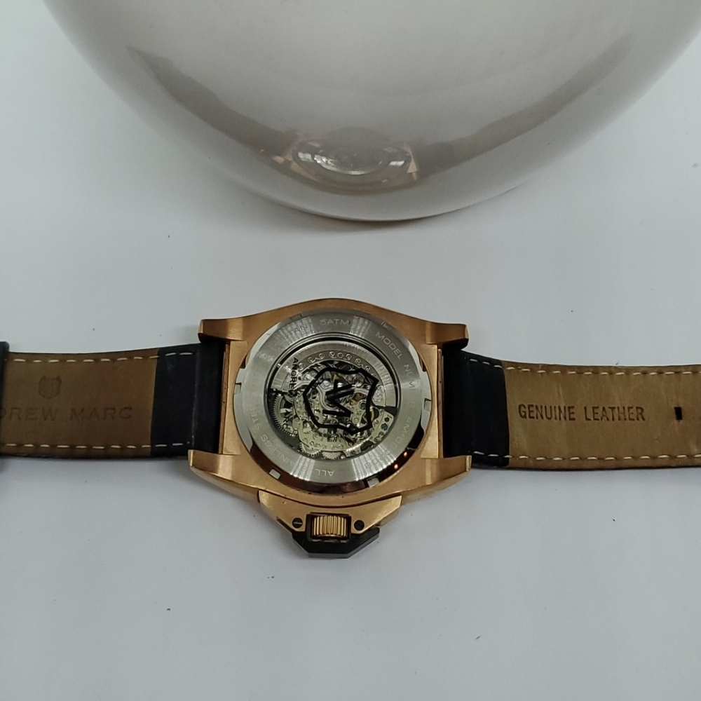 Andrew Marc scale watch - Picture 3 of 3